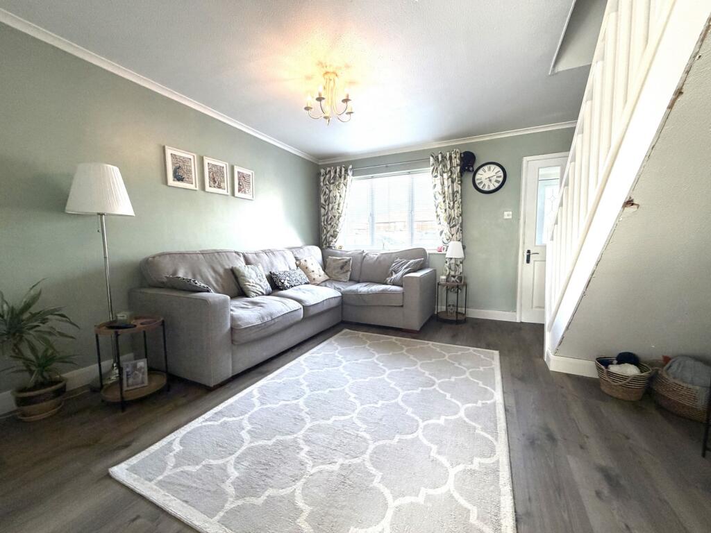 Wakefield Close, Swindon, Wiltshire photo 4