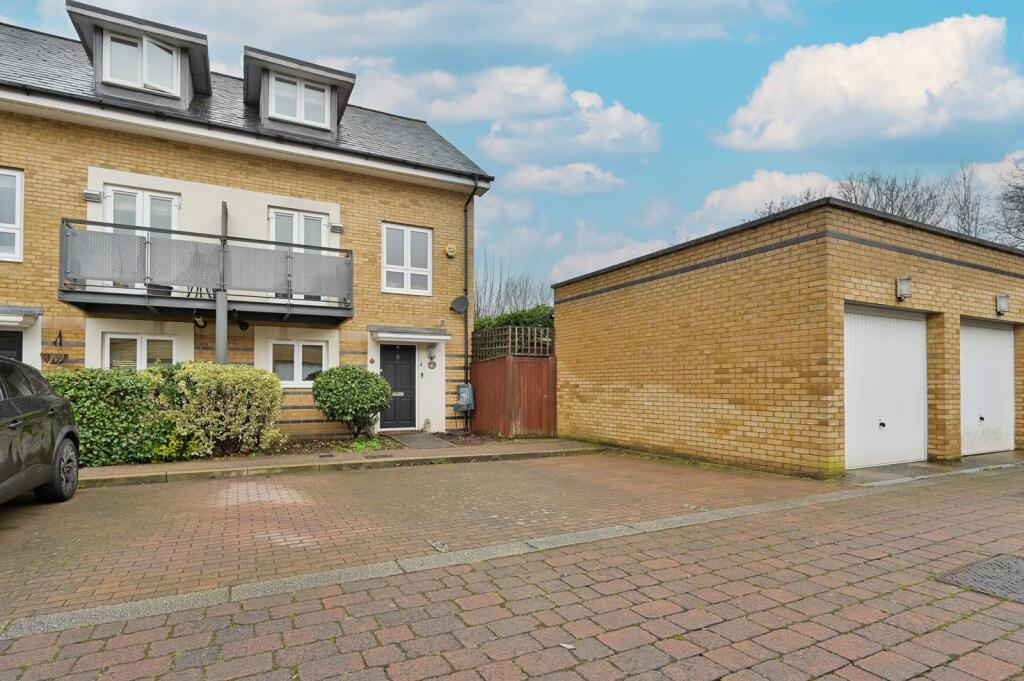 Main image of property: Hugo Close, Watford, WD18