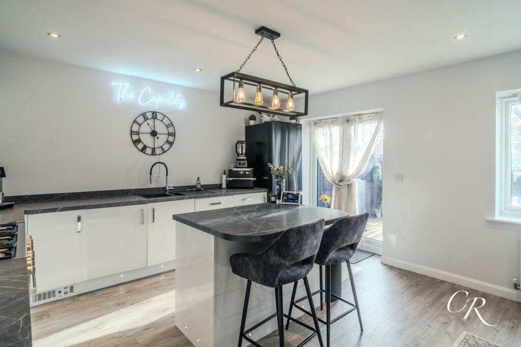 House in Cheltenham, Prestbury Chase, Prestbury - More