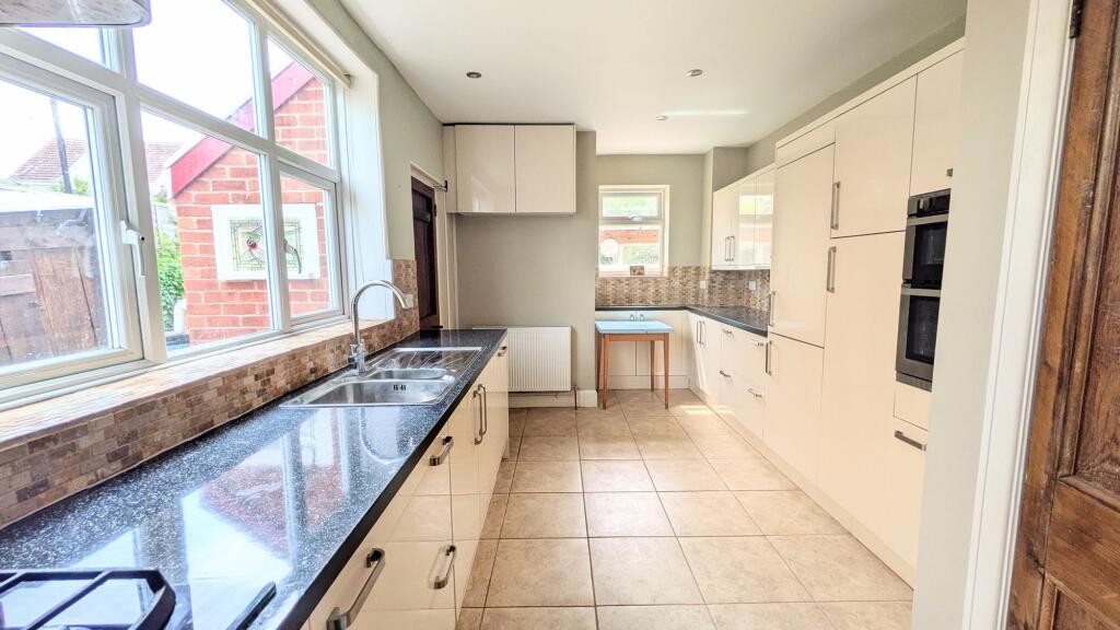 House in Exeter - View 2