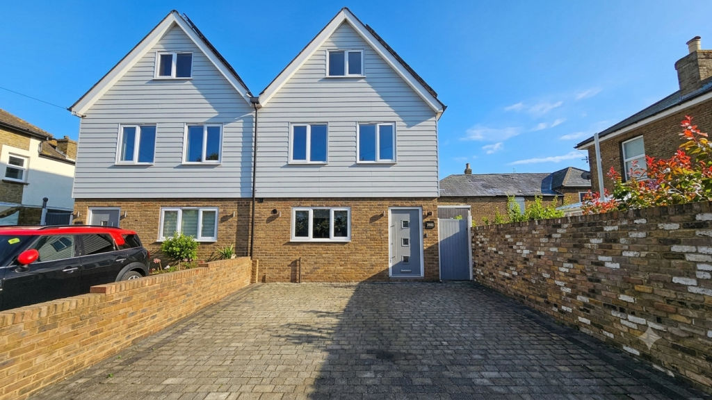 Main image of property: Sea Holly Golf Road Deal