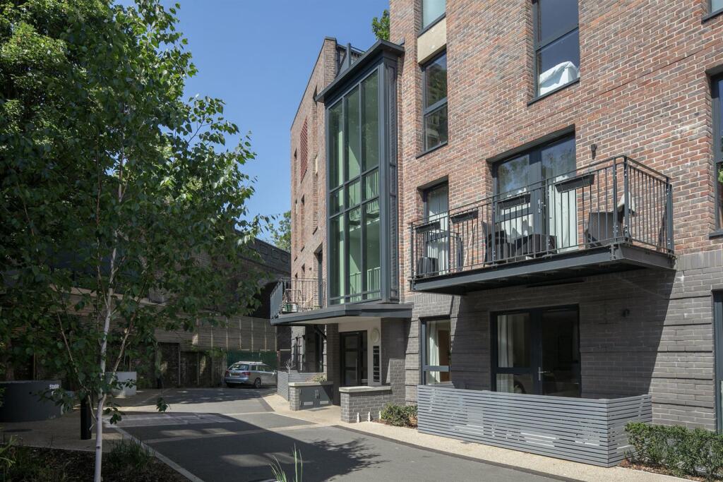 Main image of property: Holdron Street, Peckham, SE15