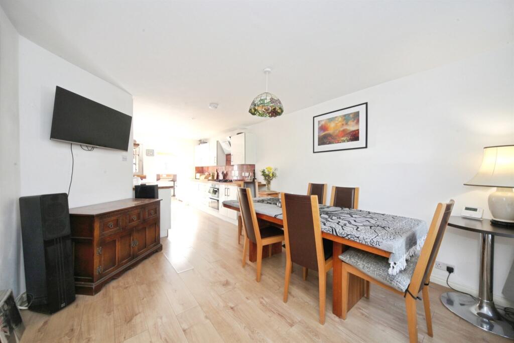 House in Luton - More