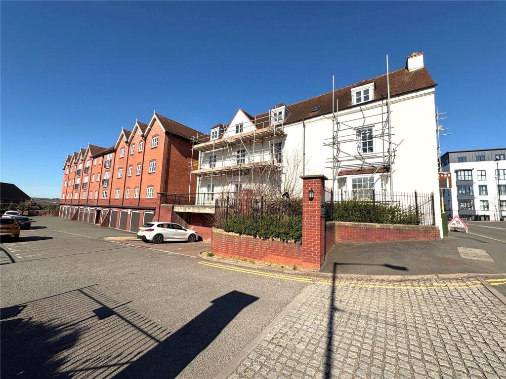 Main image of property: Bowling Green Street, Warwick, Warwickshire, CV34