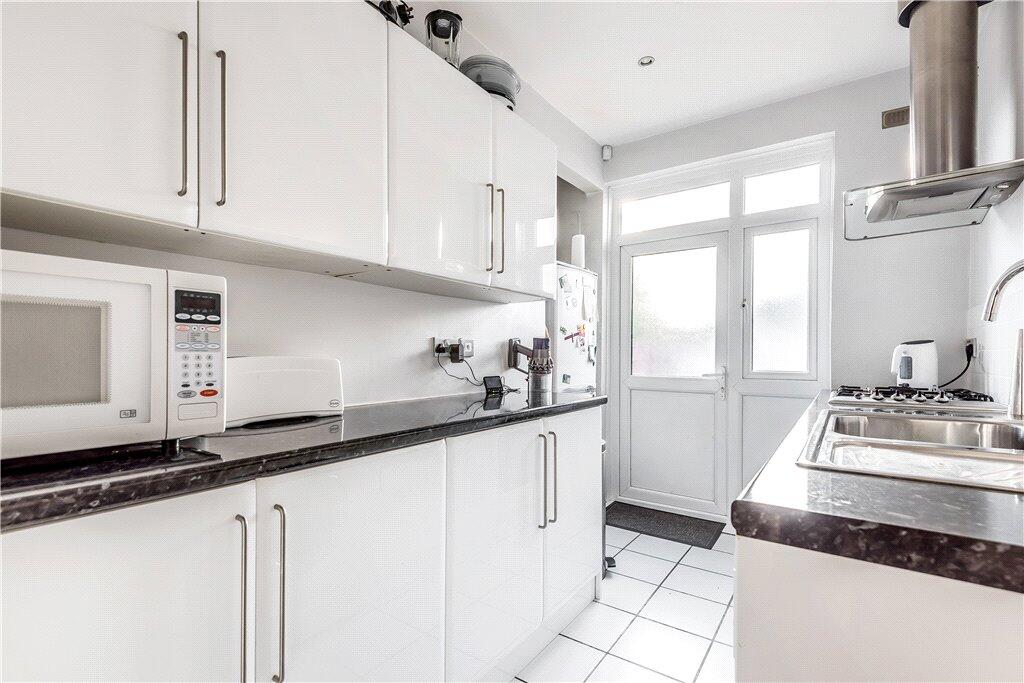 House in London - View 2