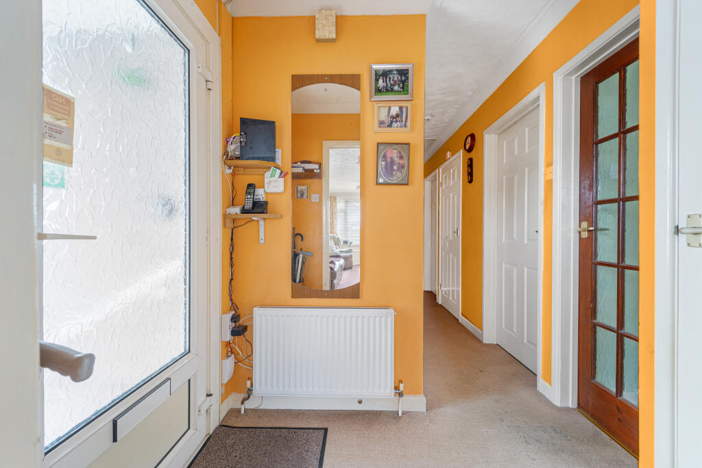 House in Weston-super-Mare, Worlebury - More