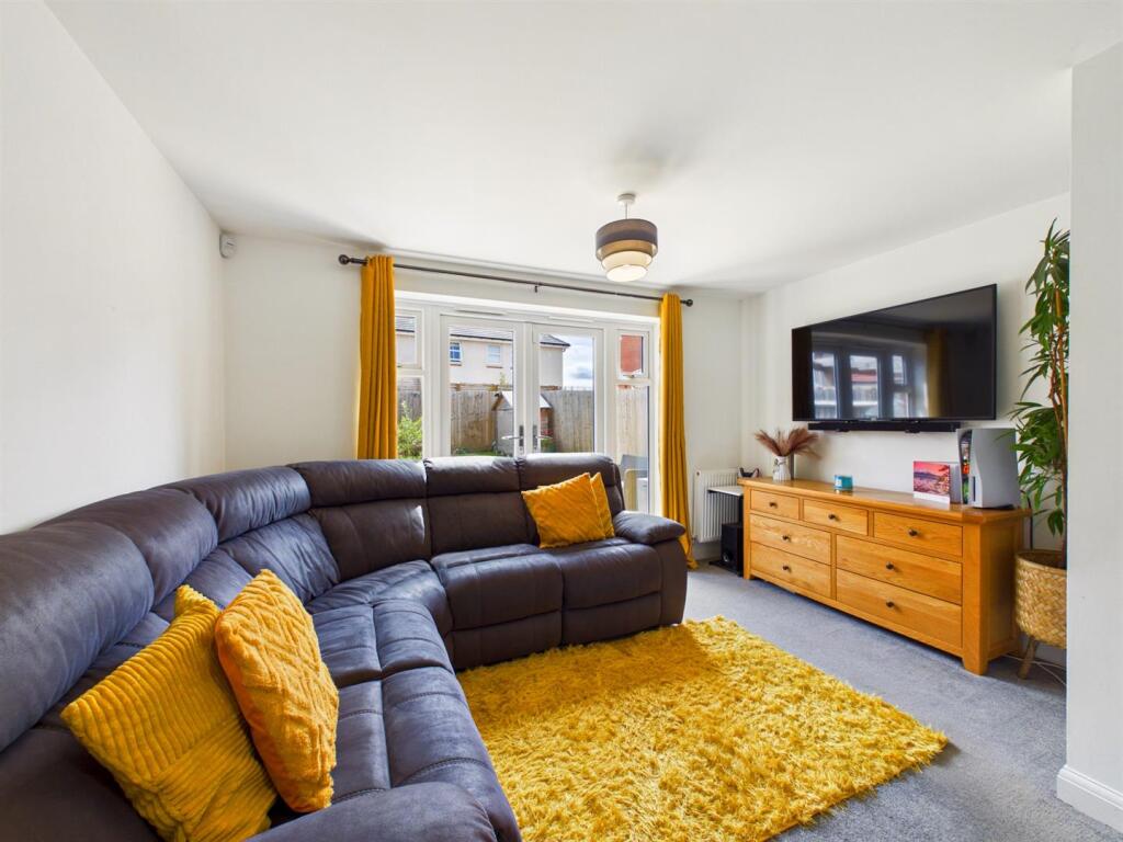 Newitt Road, Bicton Heath, Shrewsbury photo 4