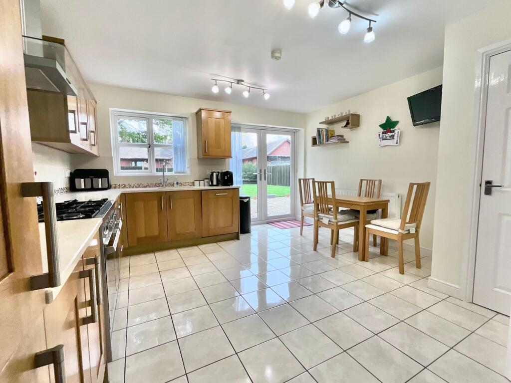 Calverhay Close, Blythe Bridge, ST11 photo 3