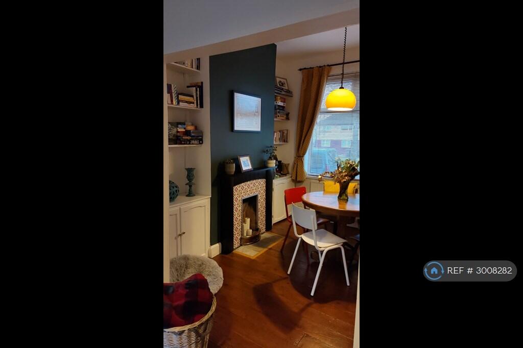House in Cardiff - View 2