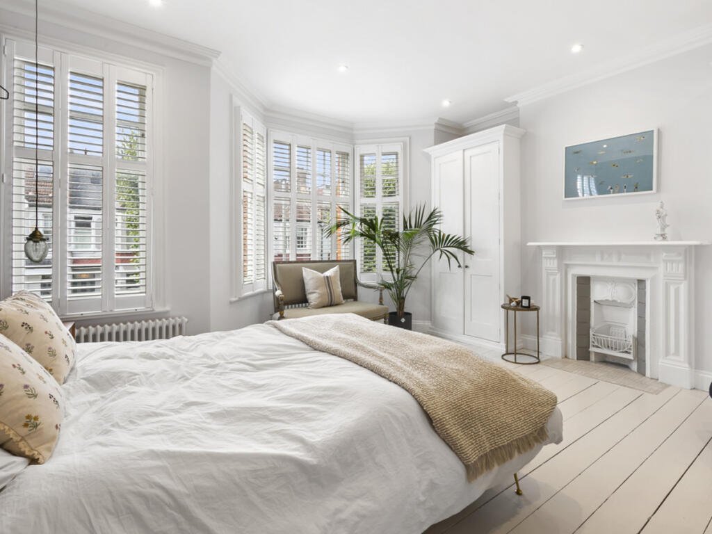 House in London - View 5