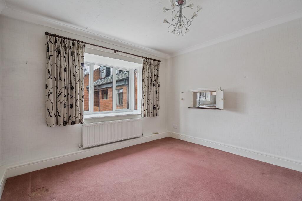Apartment in Hemel Hempstead - View 5