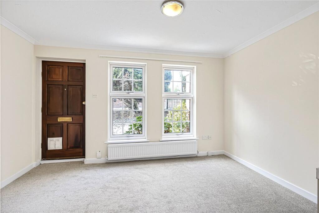 House in London, Whitton - More
