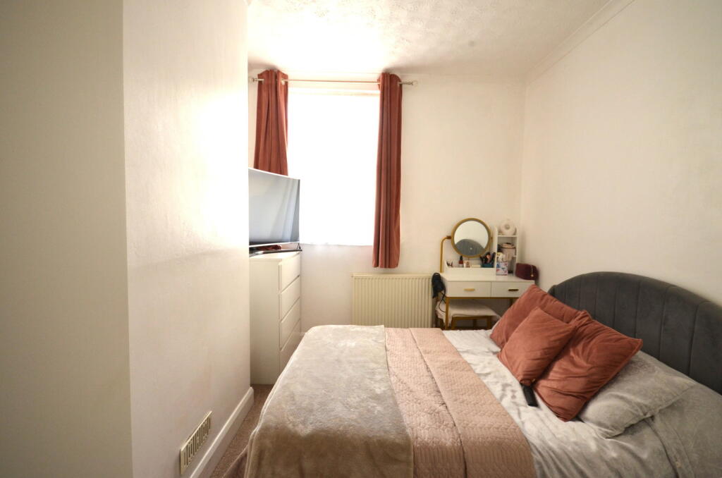 Argyle Road, Bognor Regis, West Sussex, PO21 1DY photo 4