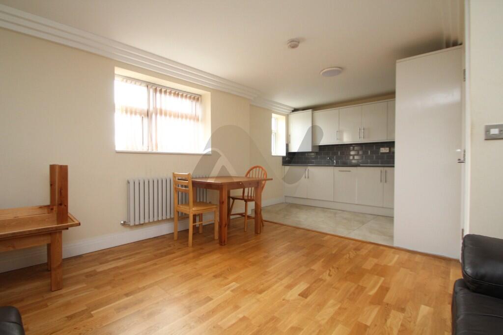 Main image of property: Isledon Road, Finsbury Park, London, N7 7PL