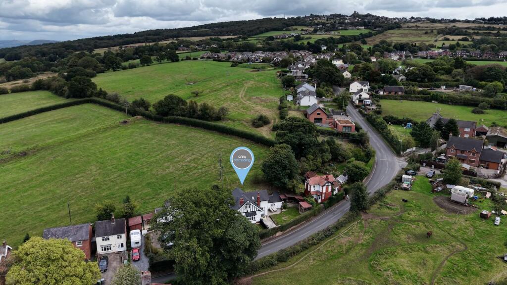 House in Stoke-on-Trent - View 4