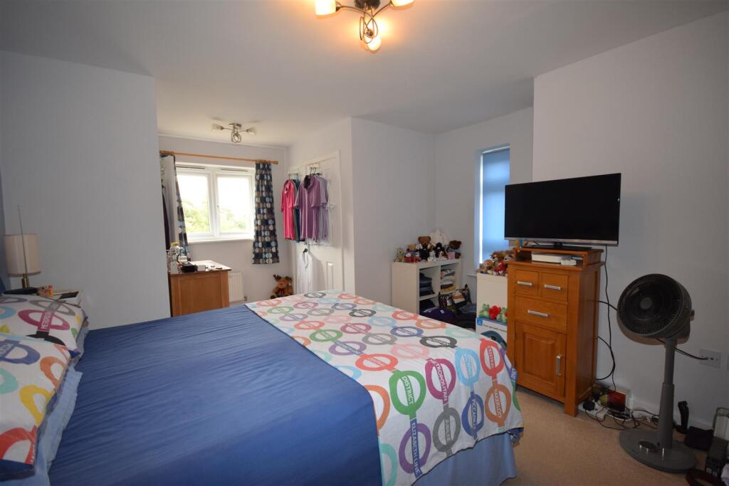 House in Northampton - View 4