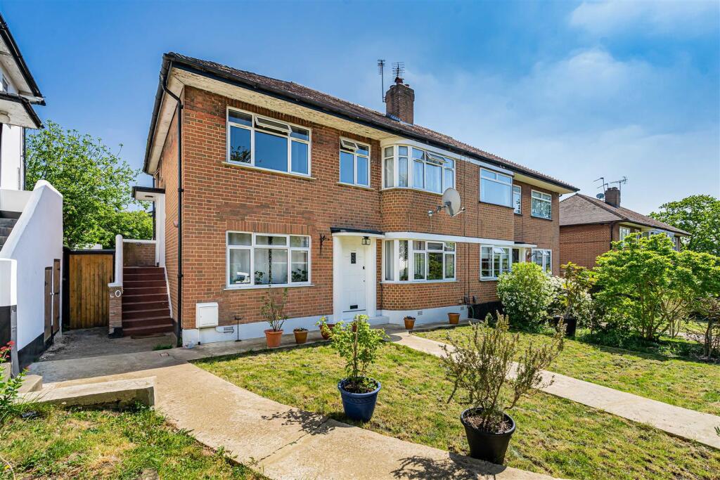 Main image of property: Cavendish Avenue, London