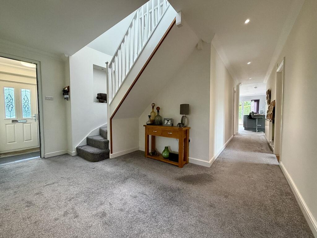House in Ipswich - View 5