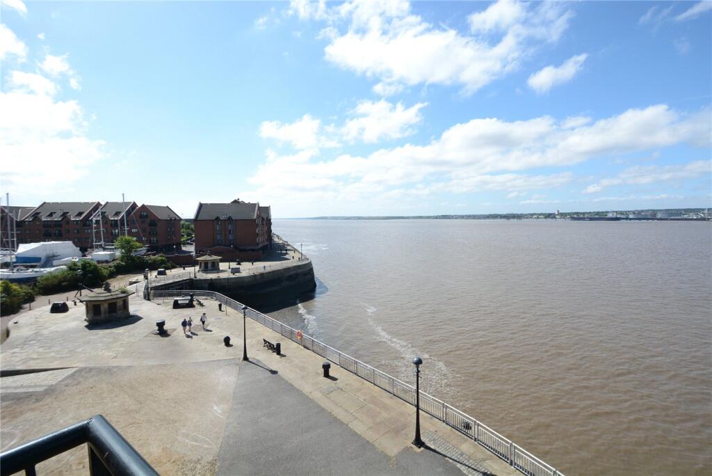 Apartment in Liverpool - View 3