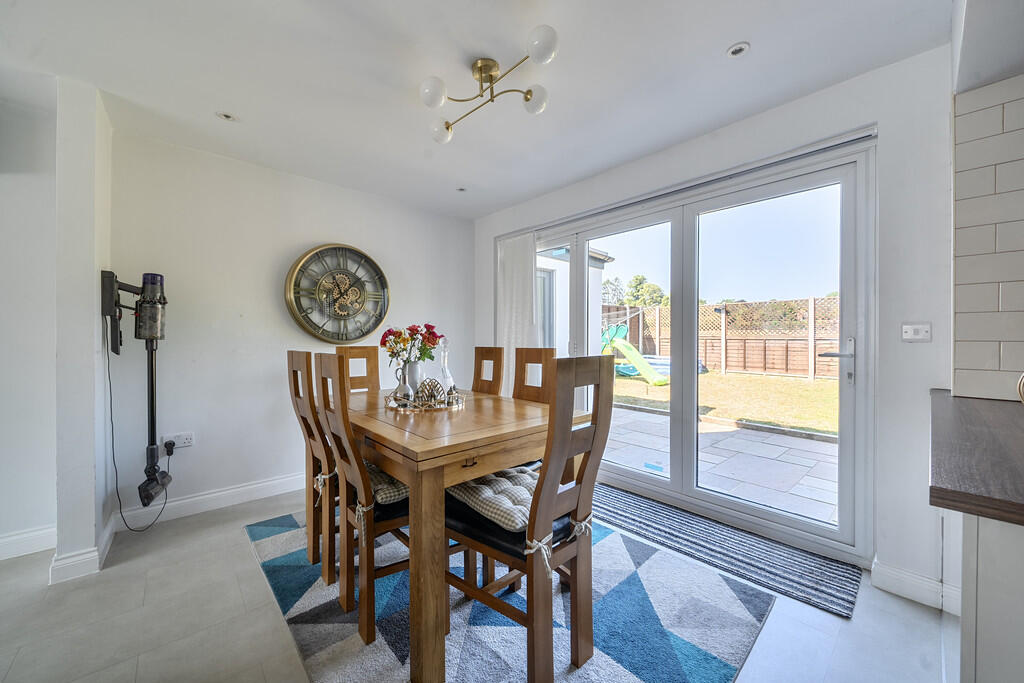 House in Speen - View 5