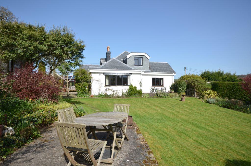 Main image of property: Farthings, Easton Cross, Chagford