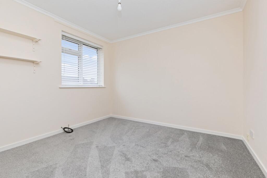 House in Horsham, West Sussex - More
