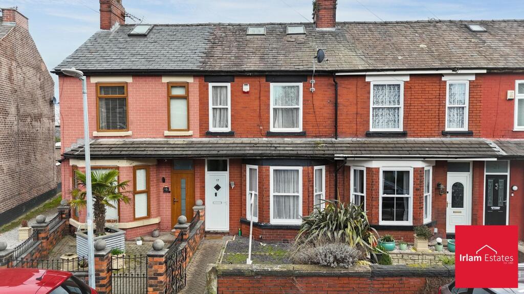 3-bed terraced on Alexandra Grove, Irlam, M44, £235,000