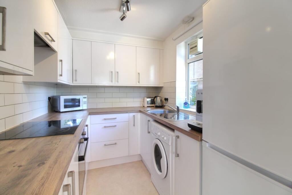 Apartment in Oxford, East Oxford - View 4