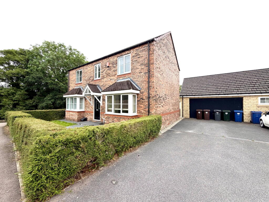 4-bed detached on Low Rocha Grove, Millhouse Green, Sheffield, £485,000