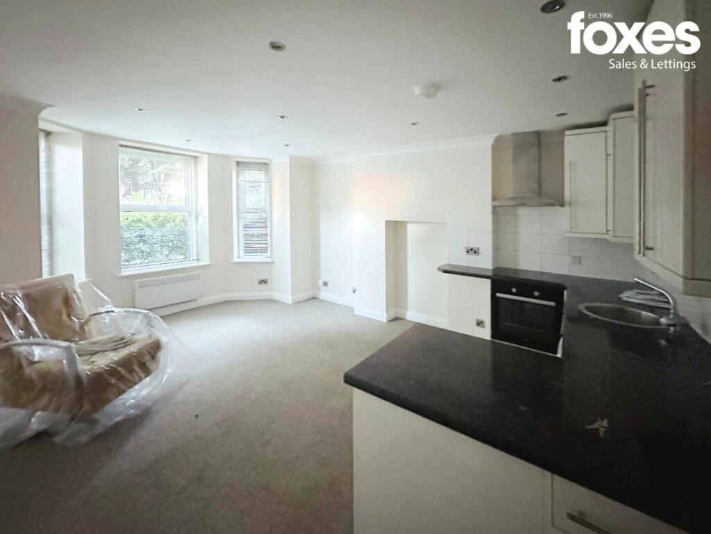 Apartment in Bournemouth, Lansdowne - View 5