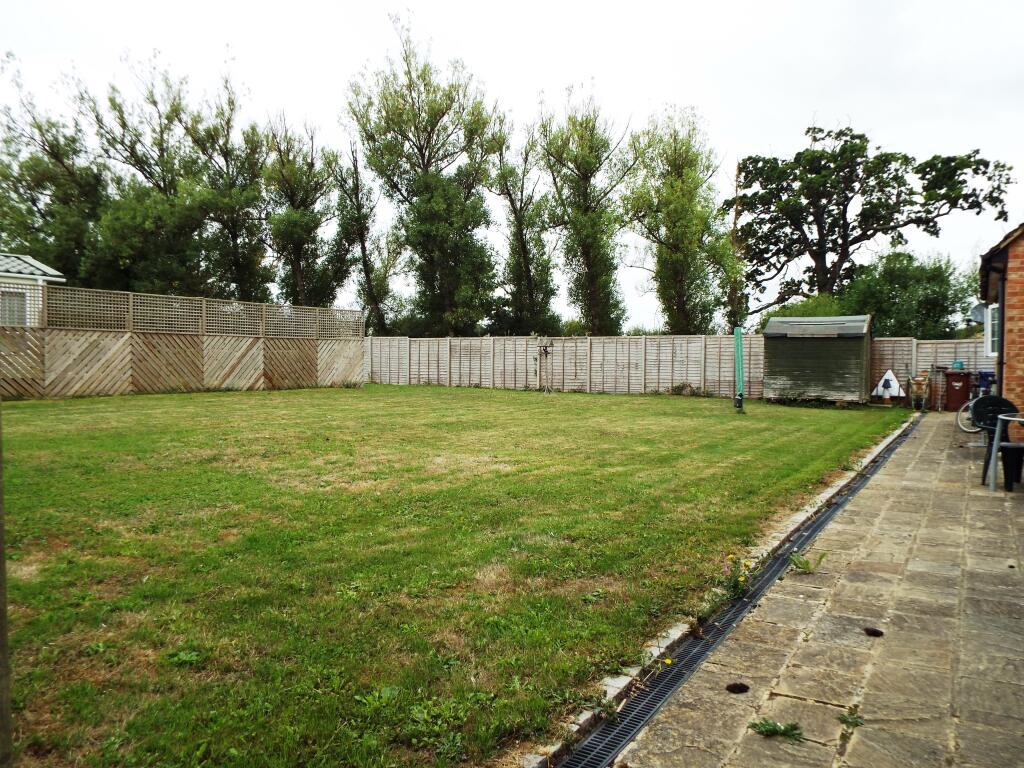 Main image of property: Heathfield Cottages, Bletchingdon