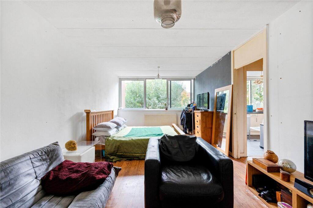 Main image of property: East Bank, London, N16