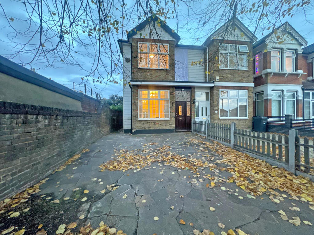 Main image of property: Arlington Gardens, Ilford, Essex, IG1