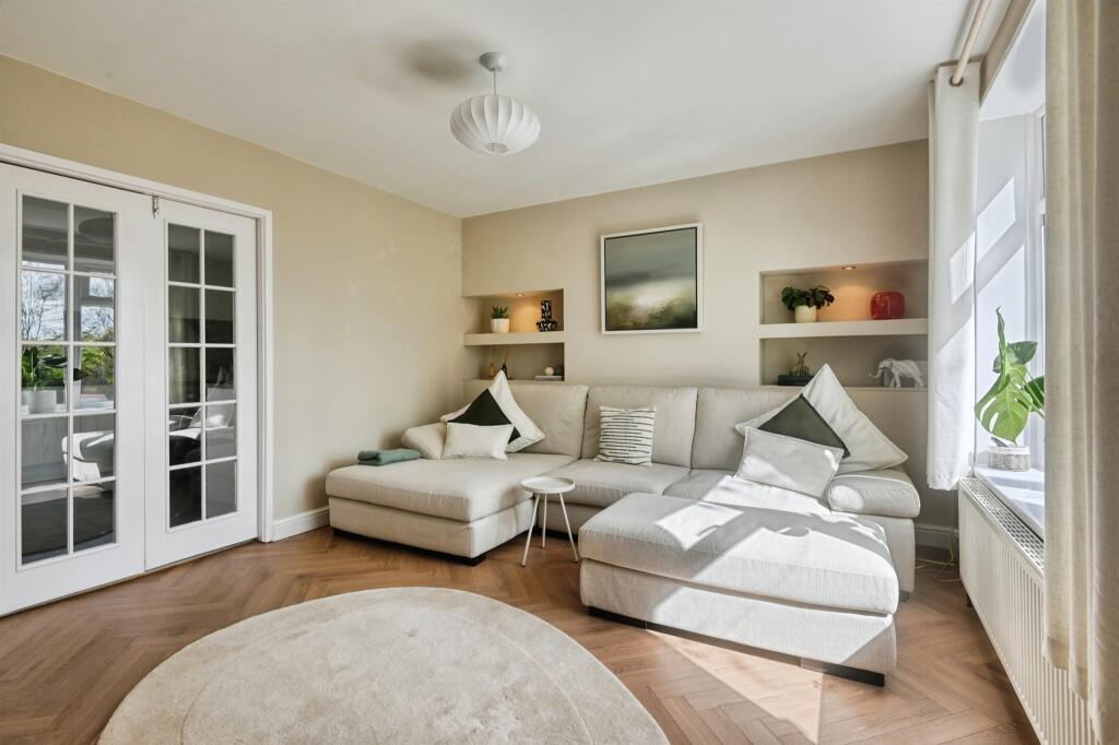 House in Birmingham, West Midlands - View 2