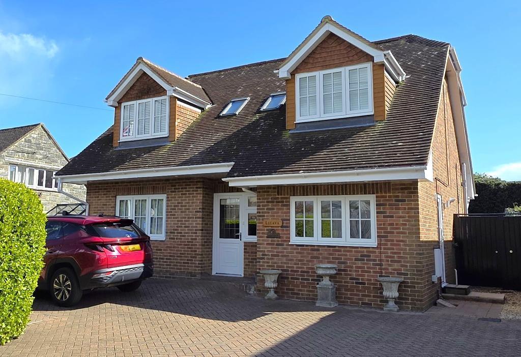 Main image of property: Lane End Road, Bembridge, Isle of Wight, PO35 5UE