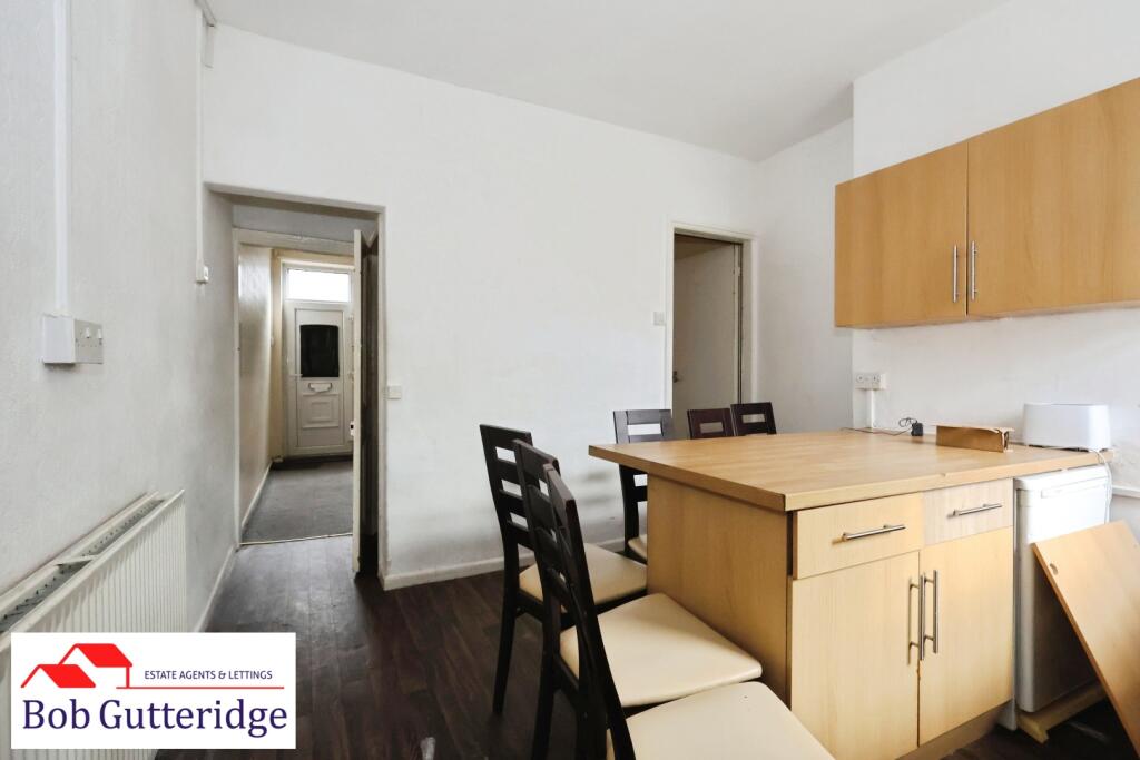 House in Stoke-on-Trent - View 4