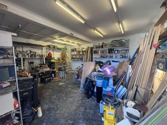 Unit 16 Brook Lane (4)