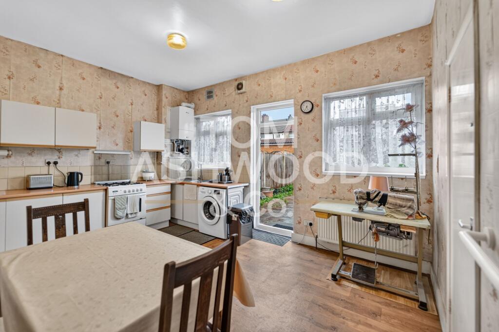 House in Ilford - View 5