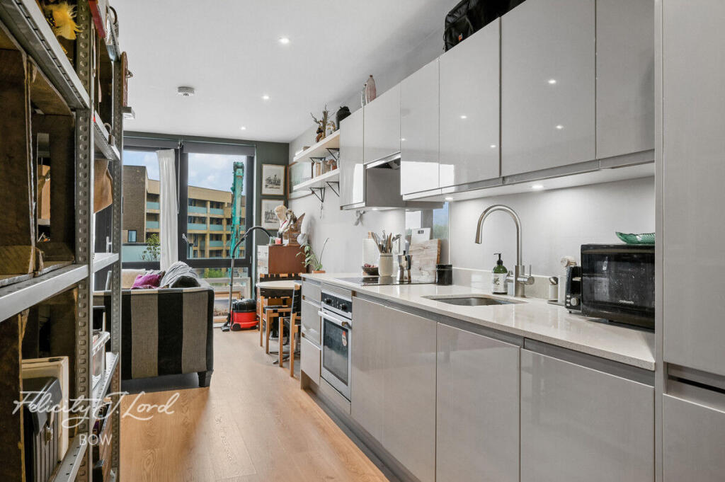Apartment in London - View 2