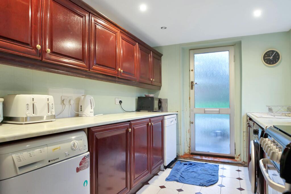 House in London - View 5