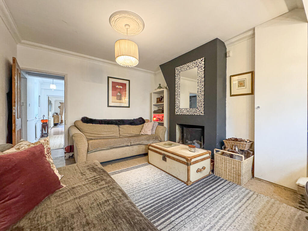House in Slough - View 3