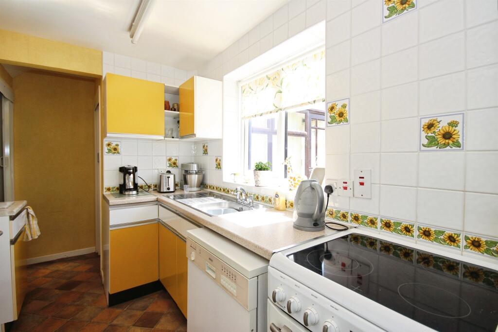 House in Warwick, Bishop's Tachbrook - View 4