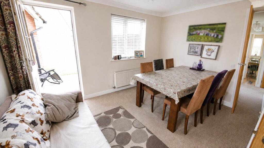 House in Hatfield, Hatfield Business Park - More