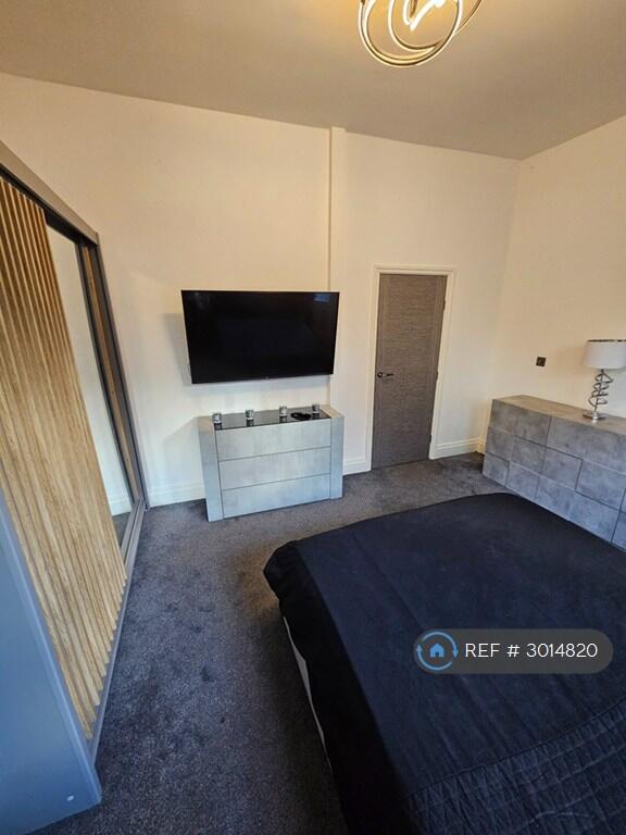 Apartment in Chester - More