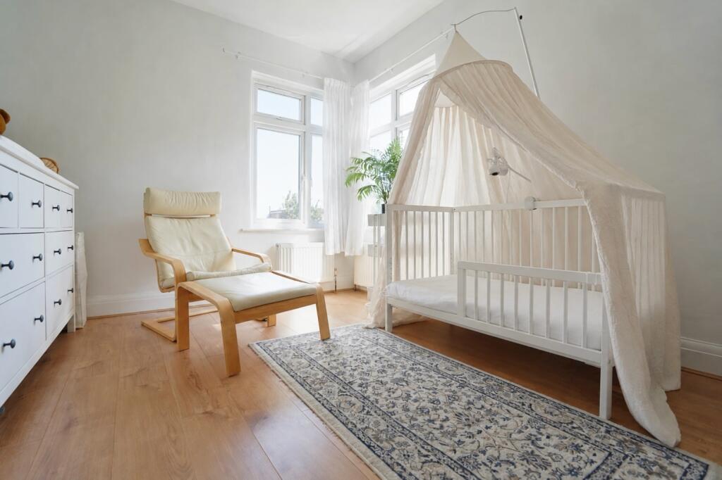 Apartment in London - More