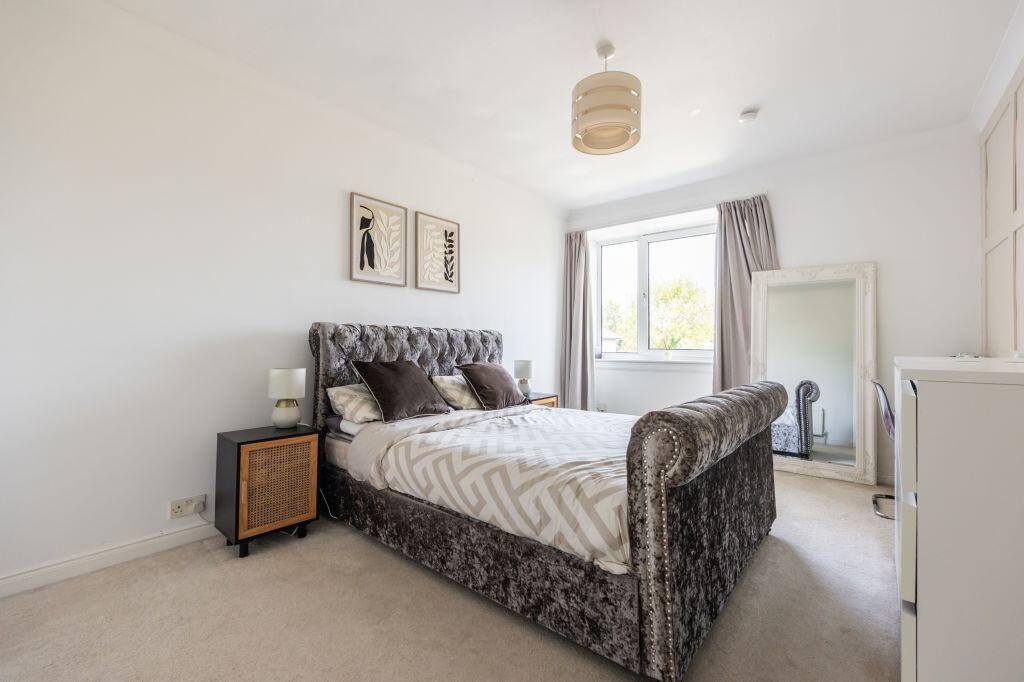 Apartment in Edinburgh, Carrick Knowe, Corstorphine - View 3