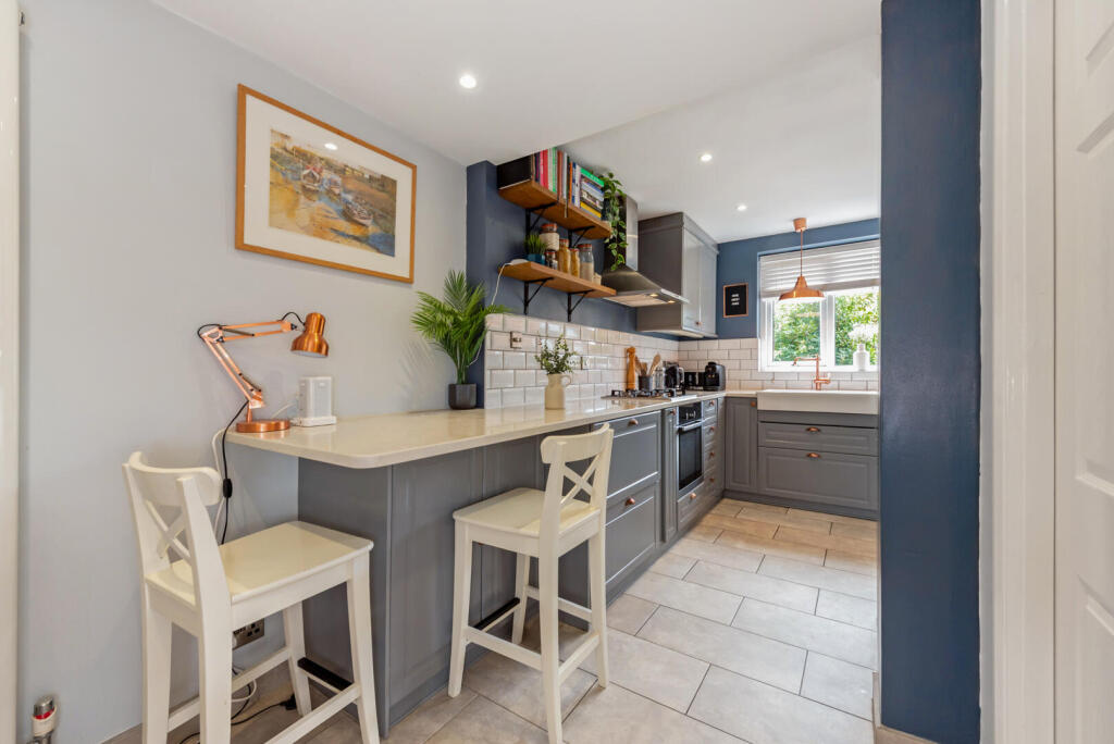 House in Southampton - More