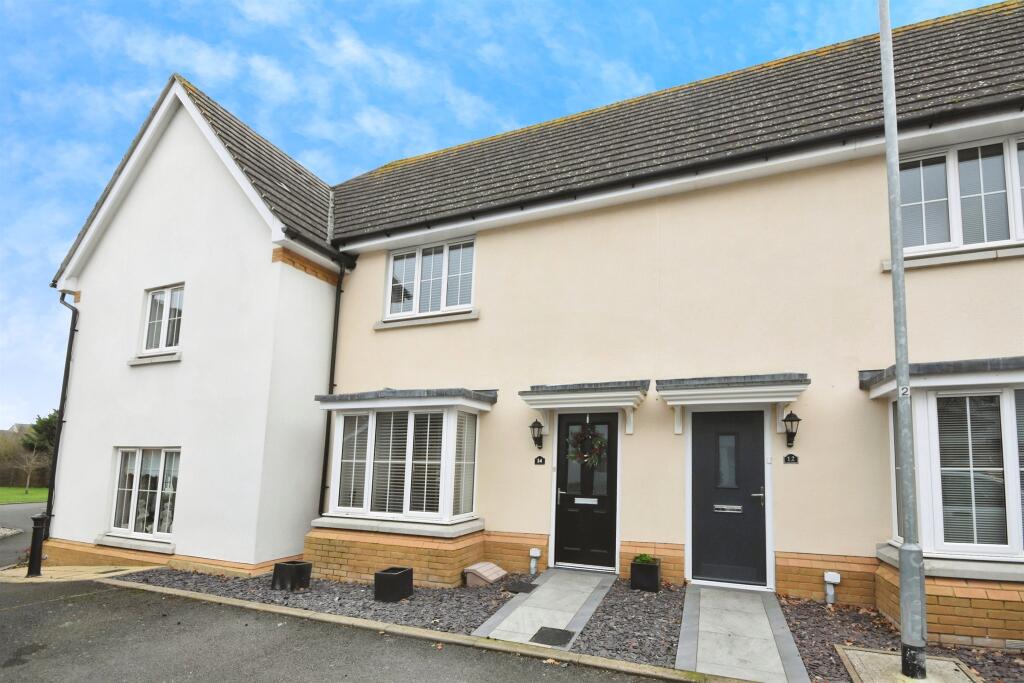 Main image of property: Hopwood View, Great Baddow, Chelmsford