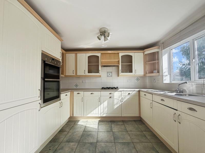 Macrae Road - Ham Green photo 2
