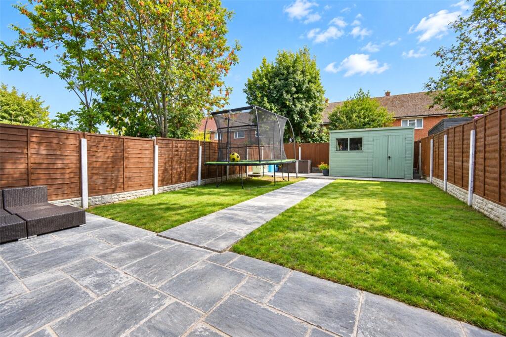 Northern Rise, Great Sutton, Ellesmere Port photo 3